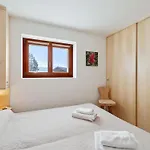 Les Aiguilles Vertes Rez Inferieur By Interhome Apartmán *