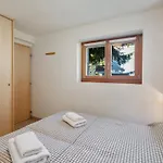 Les Aiguilles Vertes Rez Inferieur By Interhome Apartmán Crans-Montana