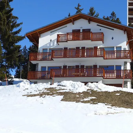 Les Aiguilles Vertes Rez Inferieur By Interhome