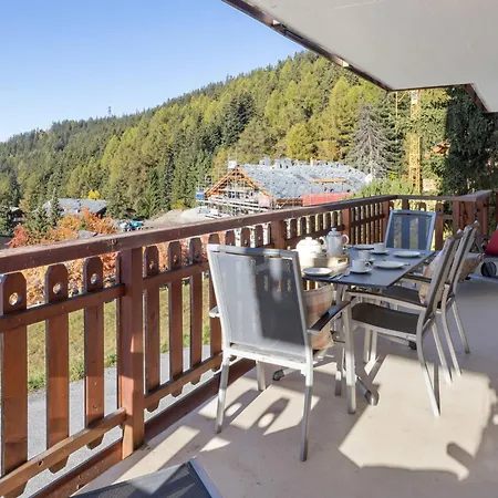 Les Aiguilles Vertes Rez Inferieur By Interhome